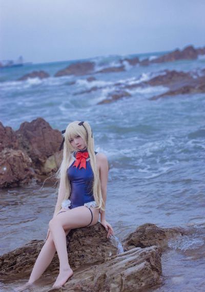 大胸女被c