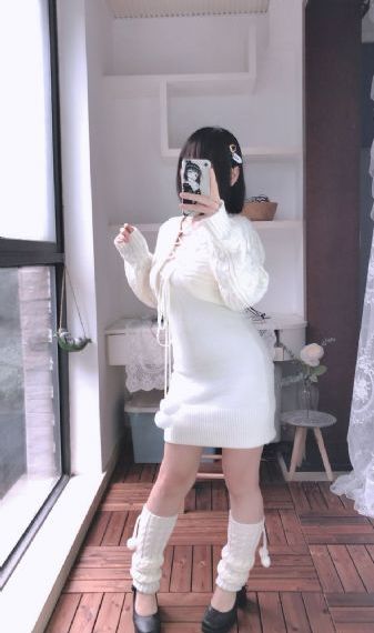 翁工允她的花蒂