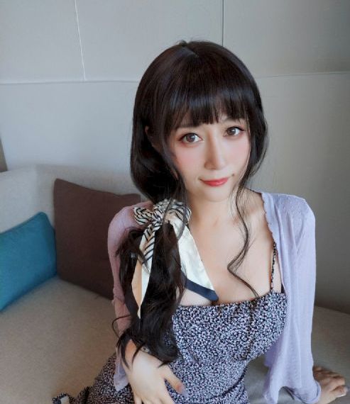 校花喂我乳我脱她胸罩免费视频