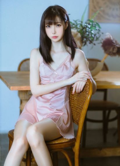 年轻的秘书