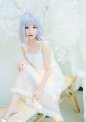 《偷窥女教师》在线观看