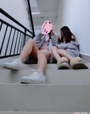 妈妈的漂亮朋友
