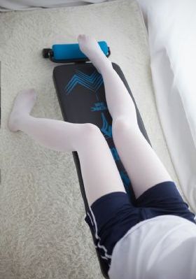 我跟女朋友闺蜜